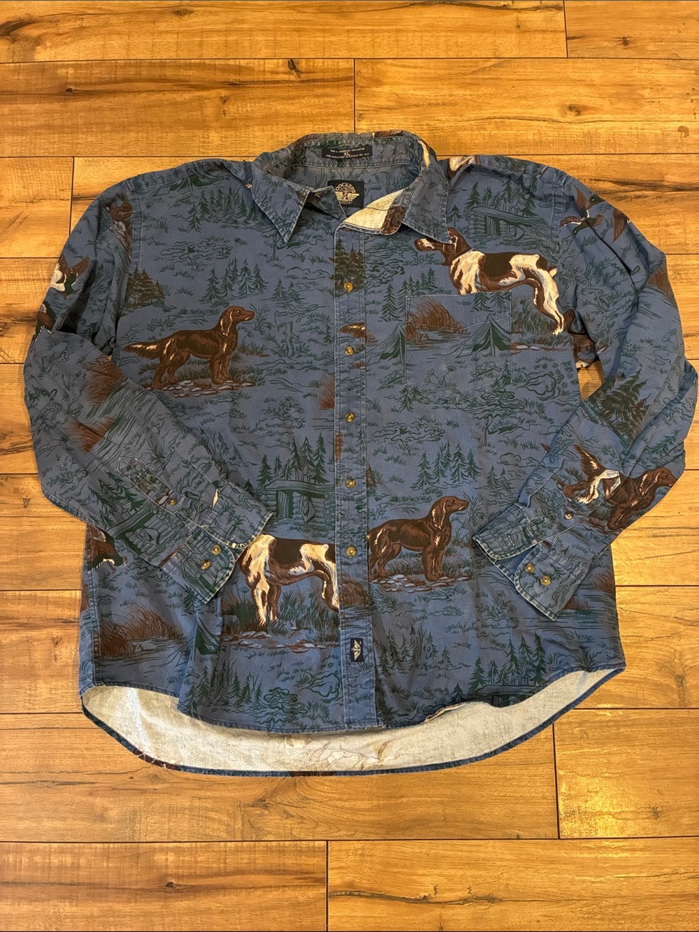 Men's Vintage Blue Printed Button-Up Jacket with Hunting Dog Motif